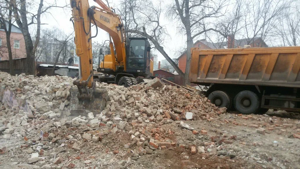 Вывоз мусора ОССиГ с выездом в Гусе-Хрустальном в октябре