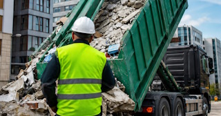 Вывоз строительного мусора в Гусе-Хрустальном: услуги лицензированной компании — ПроМусор